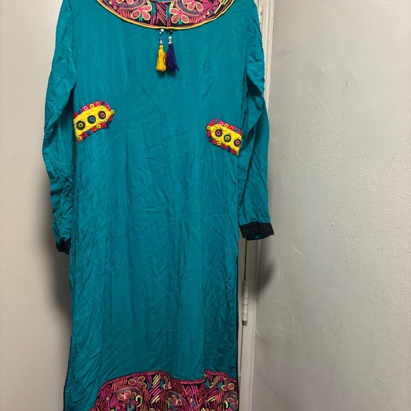 Afghani clothes and and pajamas - Picture 3 of 11